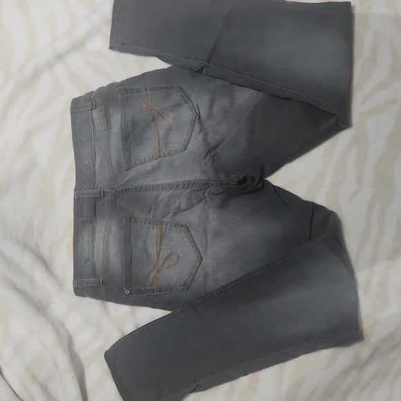 Womens Jordache Skinny Jean Size 12 - Picture 3 of 4